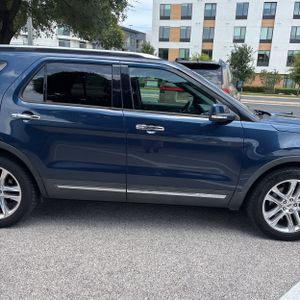 FORD EXPLORER LIMITED - 10