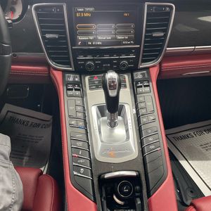 2016 Porsche PANAMERA GTS 照片 37