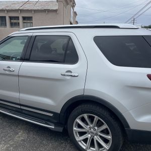 FORD EXPLORER LIMITED - 6