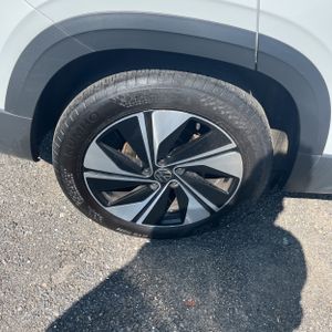 صورة مصغرة 19 لـ 2024 Volkswagen TAOS SE 4MOTION