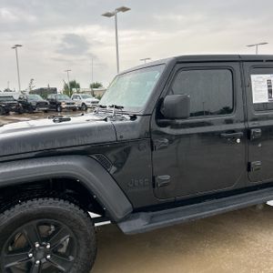 صورة 2 لـ 2022 JEEP WRANGLER UNLIMITED SPORT ALTITUDE
