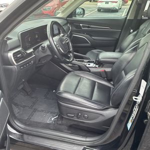 صورة مصغرة 32 لـ 2025 KIA TELLURIDE S