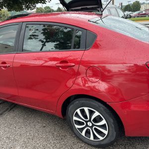 2017 KIA RIO LX — фото 5