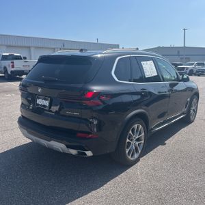 صورة 8 لـ 2025 BMW X5 XDRIVE40I