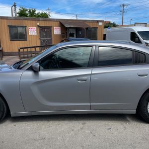 DODGE CHARGER SE - 4