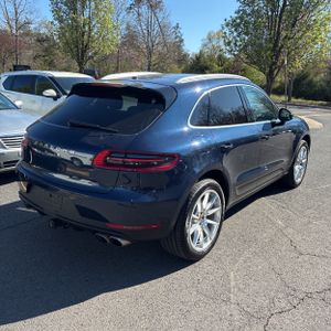 PORSCHE MACAN S - 8