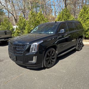 CADILLAC ESCALADE LUXURY - 1