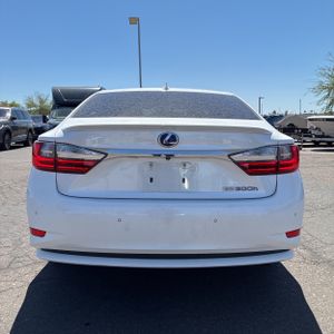 LEXUS ES 300H BASE - 7