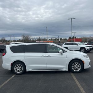 CHRYSLER PACIFICA TOURING L - 10