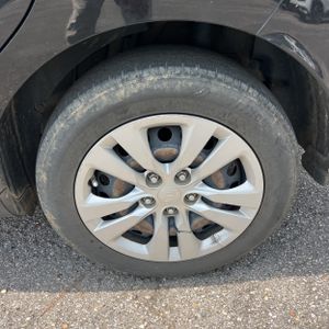 صورة مصغرة 18 لـ 2021 KIA SOUL LX