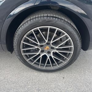 2019 Porsche CAYENNE BASE 缩略图 18