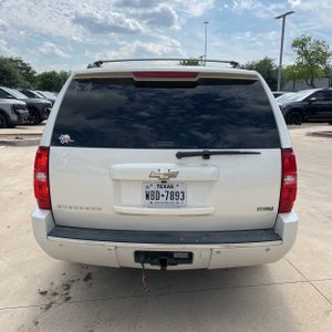 CHEVROLET SUBURBAN - 7