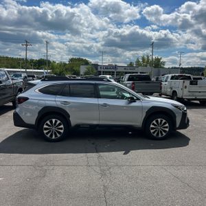 2024 Subaru OUTBACK LIMITED — фото 10