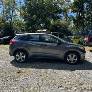 صورة 10 لـ 2016 Honda HR-V LX