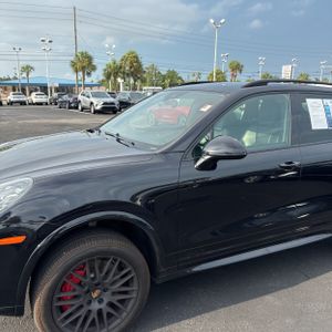 صورة 2 لـ 2016 Porsche CAYENNE GTS