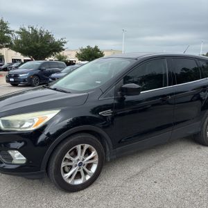 FORD ESCAPE SE - 2