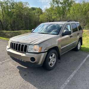 JEEP GRAND CHEROKEE LAREDO - 1