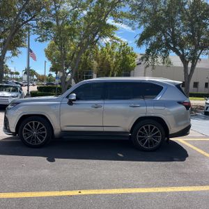 LEXUS LX 600 F SPORT HANDLING - 3
