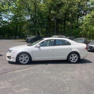 FORD FUSION SE - 2