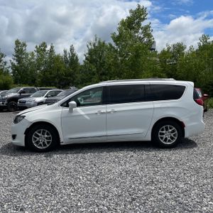 صورة 3 لـ 2020 Chrysler PACIFICA TOURING L