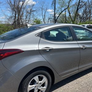 HYUNDAI ELANTRA SE - 9