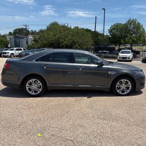 FORD TAURUS SE - 10