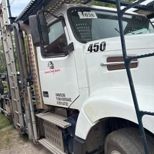 2013 Volvo COMMERCIAL VAH64-200 113"BBC CONV CAB DC SBA TRACT photo 2