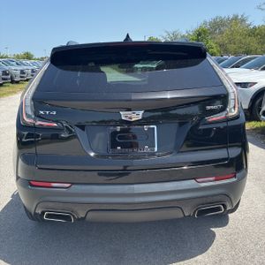 صورة 7 لـ 2022 Cadillac XT4 SPORT