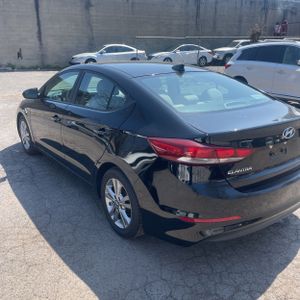 HYUNDAI ELANTRA SE - 5