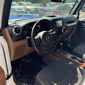 2015 JEEP WRANGLER UNLIMITED SAHARA — фото 34