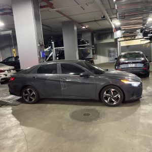 HYUNDAI ELANTRA LIMITED - 10