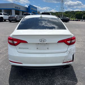 صورة 7 لـ 2016 Hyundai SONATA SE