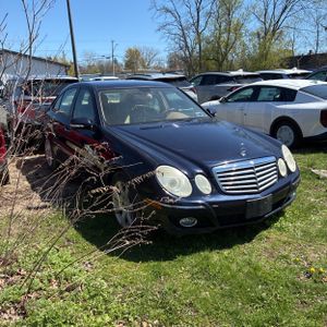 MERCEDES-BENZ E-CLASS - 8