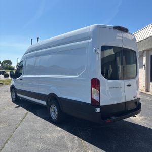 FORD TRANSIT 250 - 5