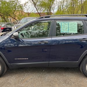 JEEP CHEROKEE SPORT - 4