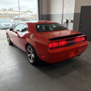 DODGE CHALLENGER SRT8 - 3