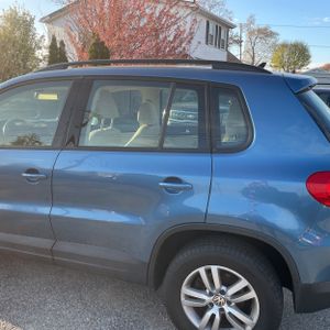 VOLKSWAGEN TIGUAN 2.0T S 4MOTION - 6