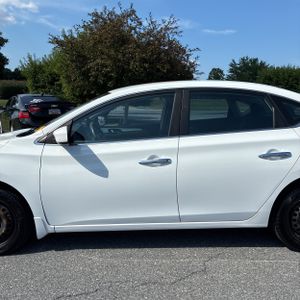 2019 Nissan SENTRA S 照片 4