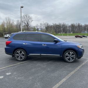 NISSAN PATHFINDER PLATINUM - 10