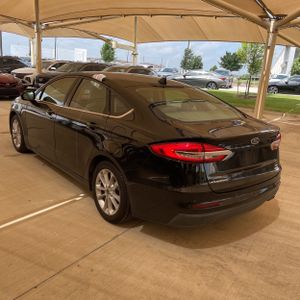 FORD FUSION SE - 4