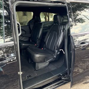 صورة 34 لـ 2025 Chrysler PACIFICA SELECT