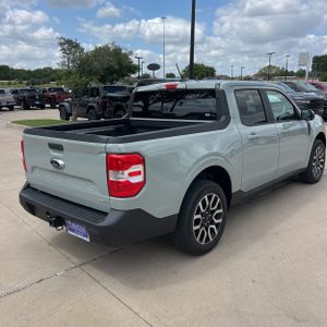 FORD MAVERICK LARIAT - 8