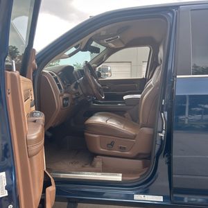 صورة مصغرة 32 لـ 2022 RAM 3500 LONGHORN