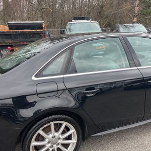 AUDI A4 2.0T PREMIUM - 9