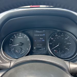 2017 Nissan ROGUE SL — миниатюра 41