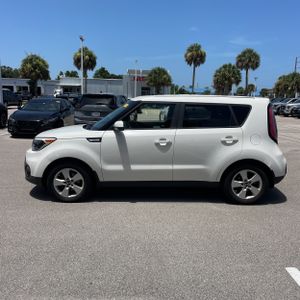 2019 KIA SOUL BASE photo 3