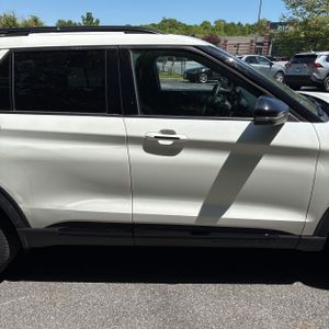 FORD EXPLORER ST - 9