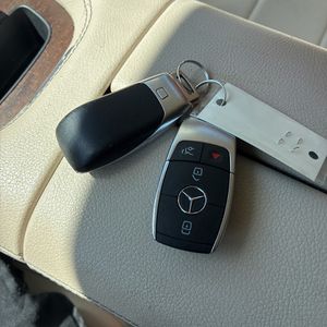 2020 Mercedes-BENZ GLE thumbnail 53