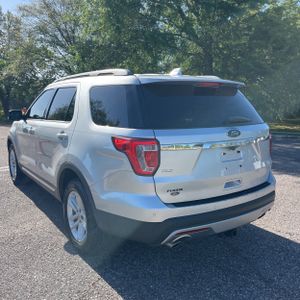 FORD EXPLORER XLT - 5