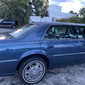 Cadillac DTS - 9